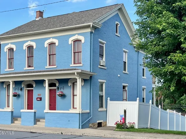 225 S Market St, Selinsgrove, PA 17870