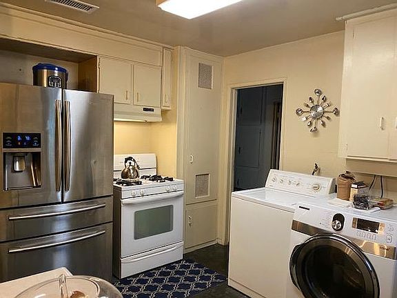 3rd image of 3625 W 107th St