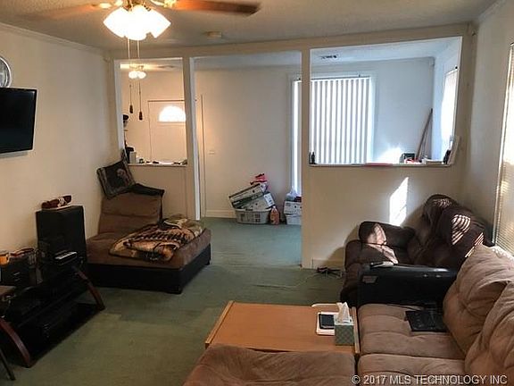 4th image of 1008 E Delaware Ave