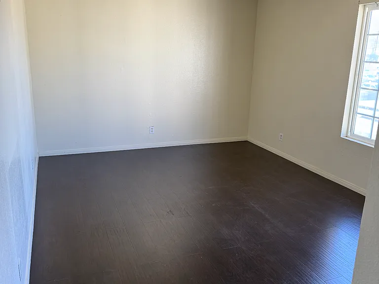 4846 W Avenue L #9 — Photo 4