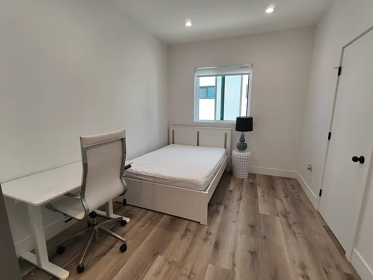 3020 S Normandie Ave #B2 — Photo 3
