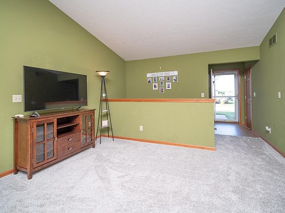 4th image of 13354 Springhill Dr
