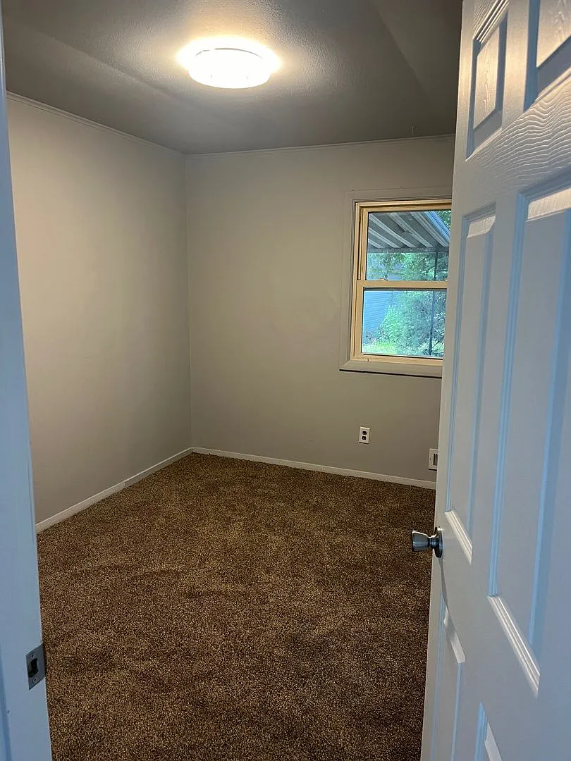 Spacious 3 Bedroom Home Ready To Welcome You — Photo 3