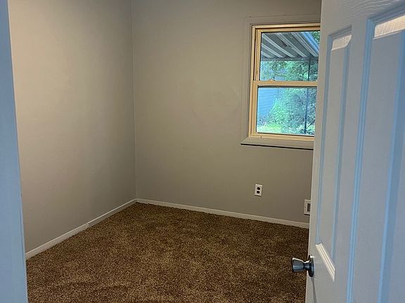 3rd image of 1418 6th St