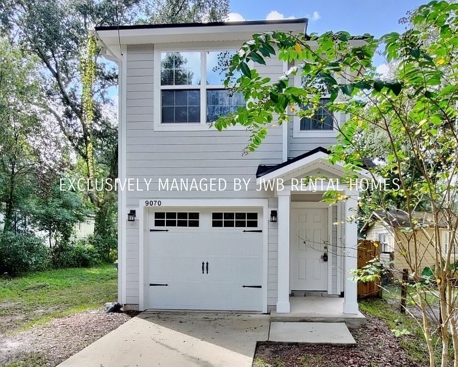 1st image of 9070 India Ave