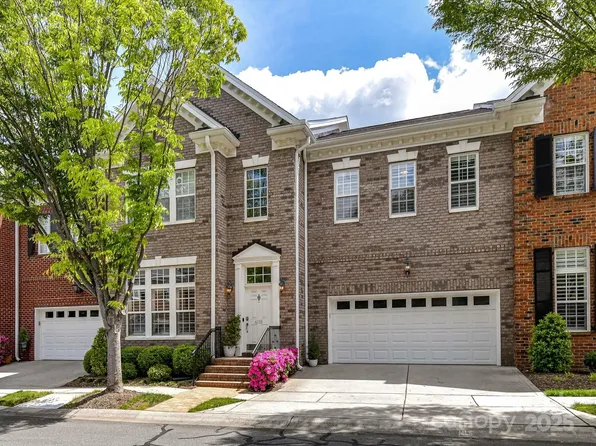 6133 Wakehurst Rd, Charlotte, NC 28226