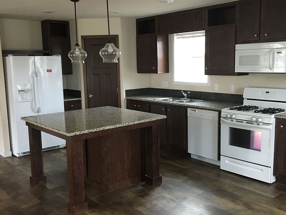1st image of 105 20th St NW #484