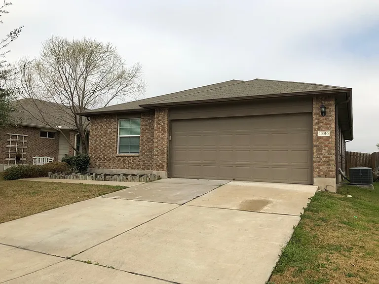 13316 Pine Needle St — Photo 2