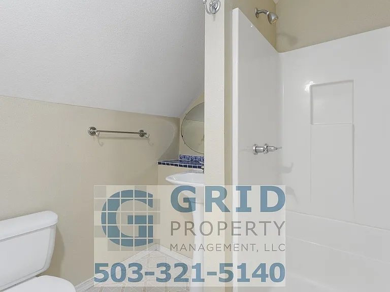 4535 SE Francis St — Photo 16