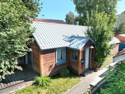 327 6th Ave, Fairbanks, AK, 99701