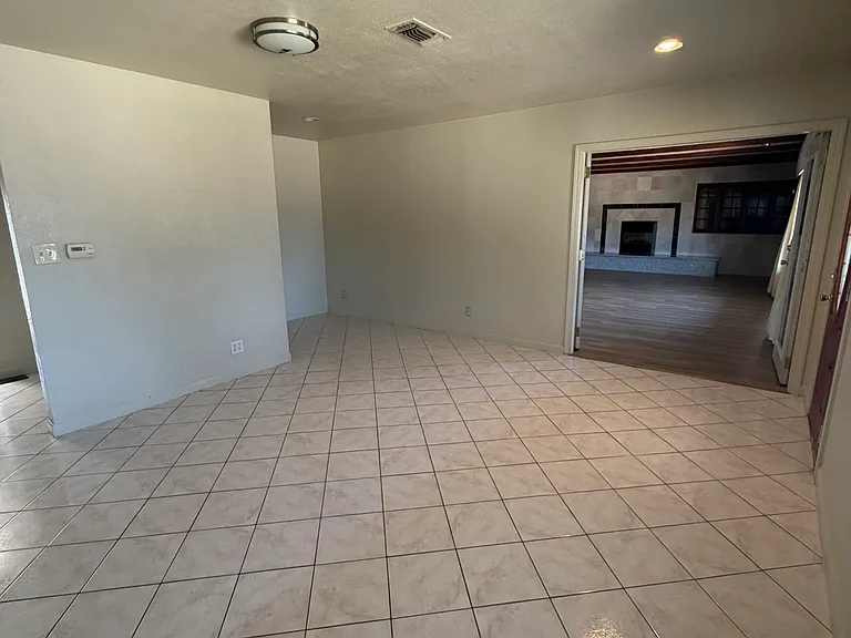 25212 N Cherokee Ln — Photo 6