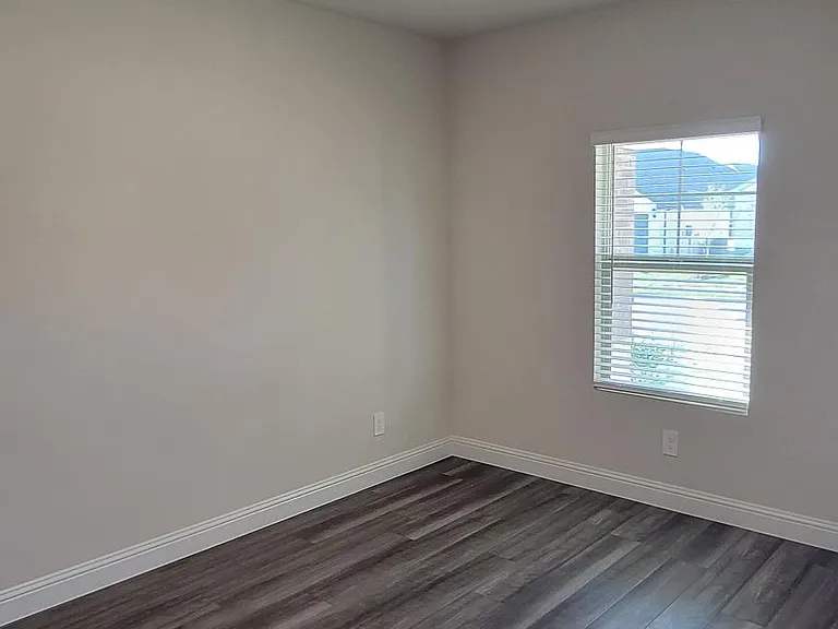 2371 Aspen Hill Dr — Photo 8