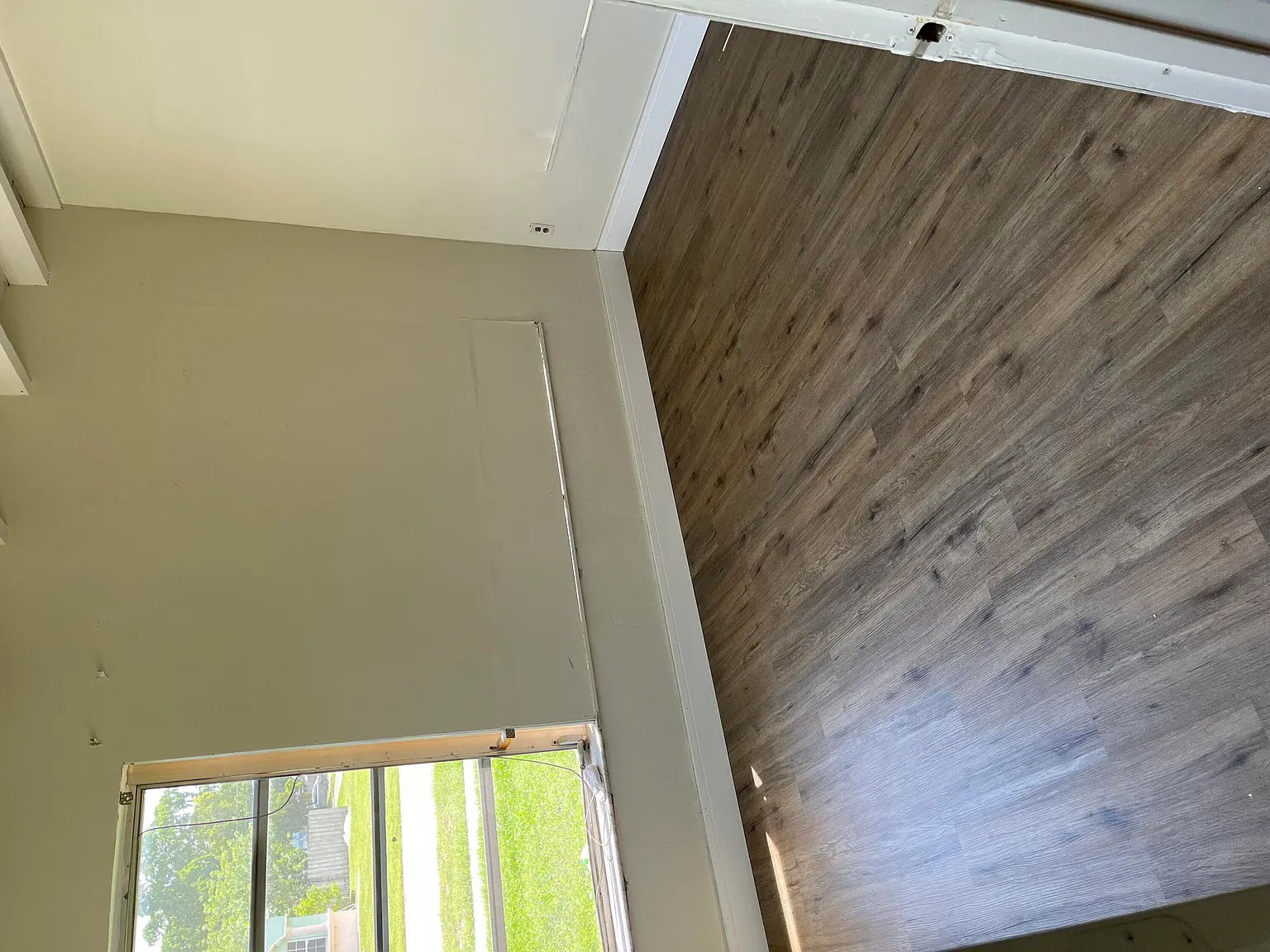 3 bed, 1.0 bath, 1040 sqft, $2,750 — Photo 4