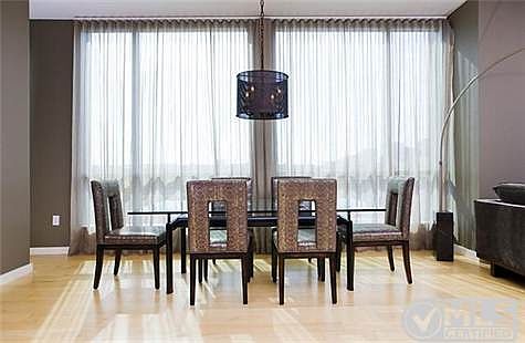 4th image of 900 20th Ave S APT 1414