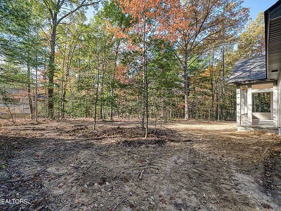 4th image of 106 Tavistock Ln