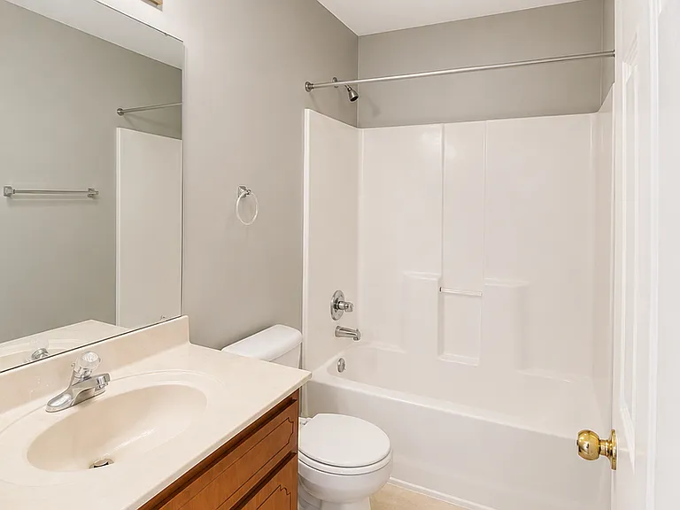 635 Ashley Oaks Dr — Photo 18