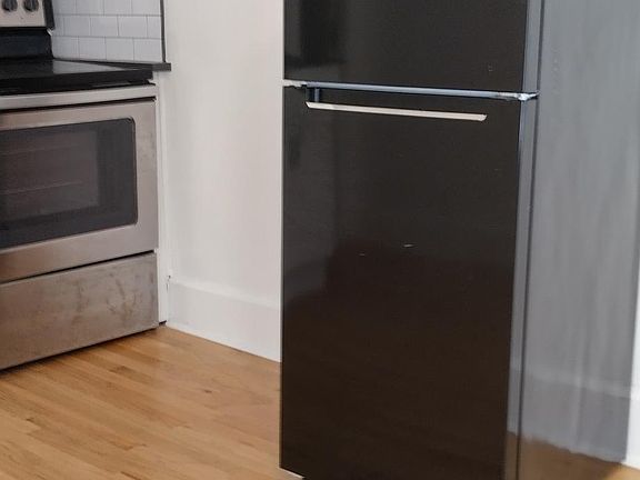 5th image of 260 Saint George St APT 3