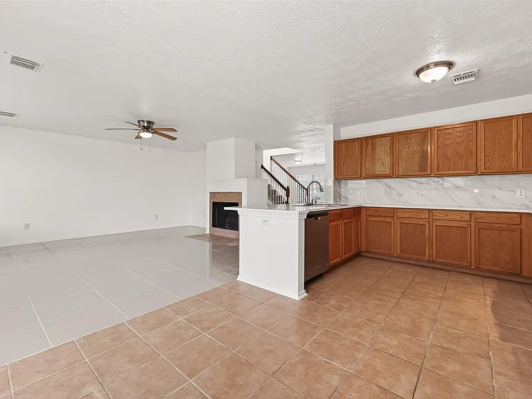 3807 Brook Garden Ln — Photo 14
