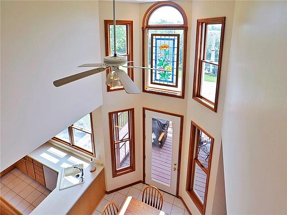 5th image of 27 Penntowne Dr