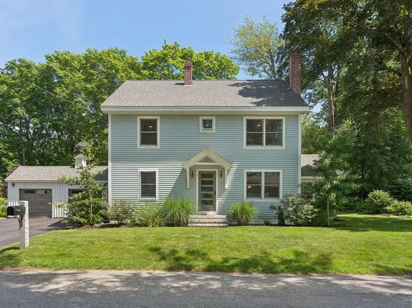 28 Stone Drive, Cape Elizabeth, ME 04107