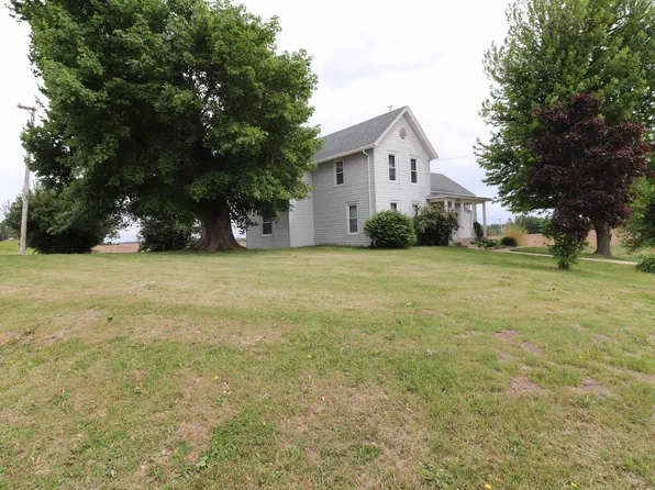 4977 N Mount Vernon Rd, Forreston, IL 61030
