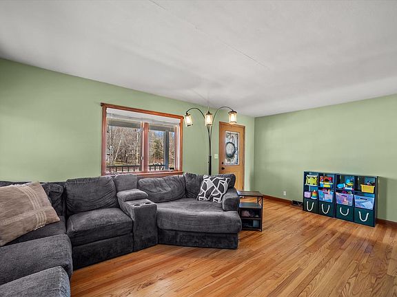 5th image of 3343 East Ryan ROAD