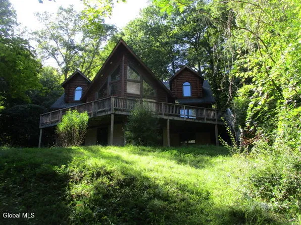 66 Deer Run Way, Hartford, NY 12838