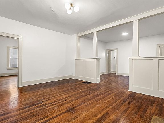 3rd image of 1825 Normal St