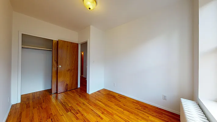 Rented by Bond New York | media 19