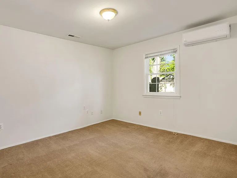 4903 Shirley St — Photo 15