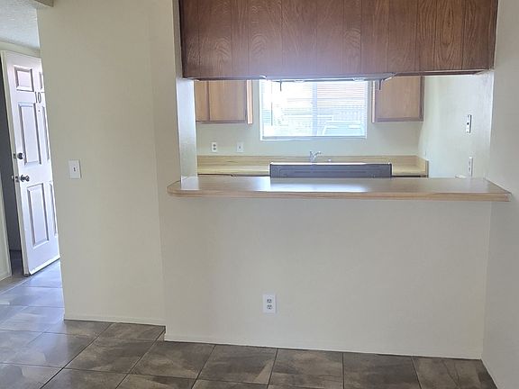 4th image of 1434 N California Ave APT 10