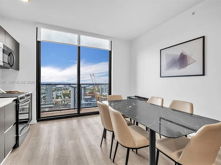 398 NE 5th St #Penthouse 4701 — Photo 12