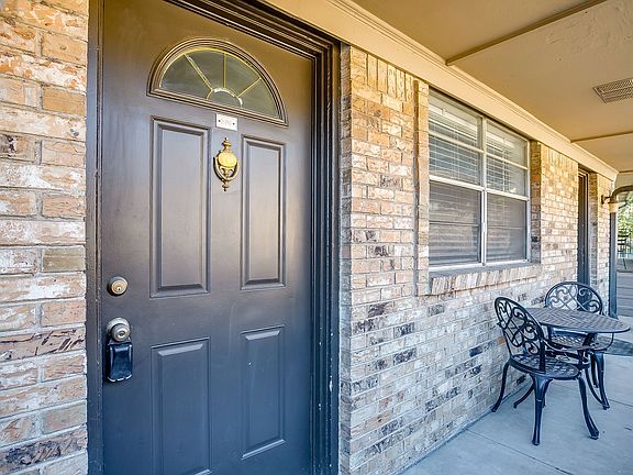 2nd image of 7929 Royal Ln APT 206