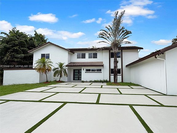 5th image of 2181 SW 117th Ter
