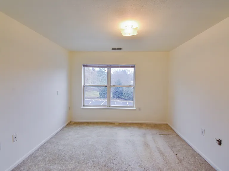 The Oaks Apartment +55 — Photo 23