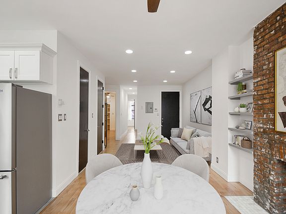 3rd image of 526 Mac Donough St Unit 3