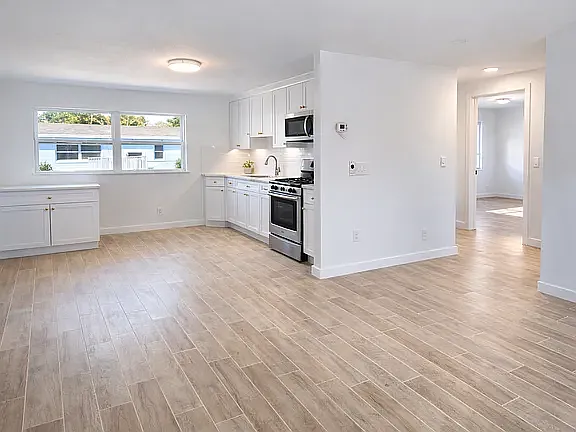 224 Wolverine St — Photo 2