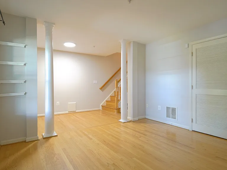 9423 Fields Rd — Photo 5