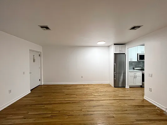 Rented by Manhattan Modern | media 6