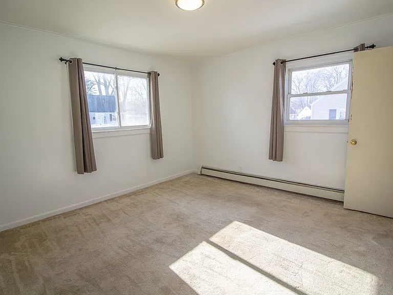 1 Charles Rd — Photo 10