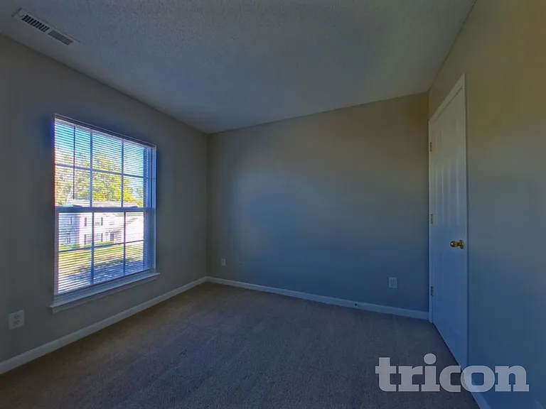 1812 Southwind Dr — Photo 13