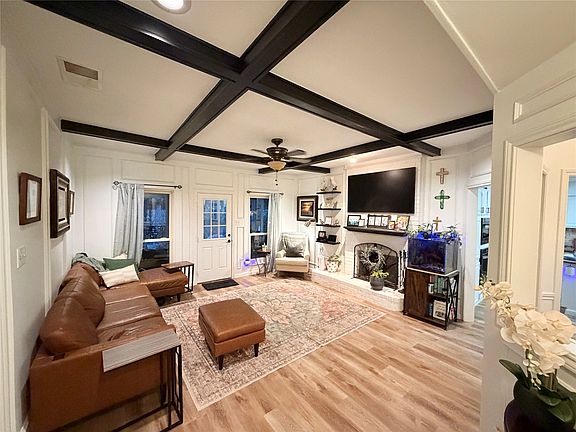 2nd image of 7 Salida Dr