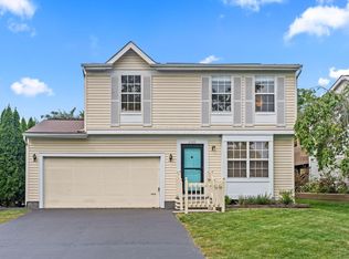 3325 Paradise Ave, Hilliard, OH 43026
