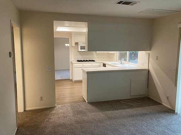 2nd image of 236 Ferris St