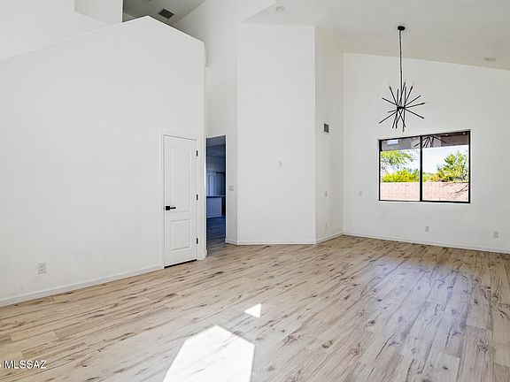 2nd image of 185 E Calle Zavala