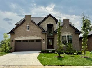 7833 Trailside Ct, West Bloomfield, MI