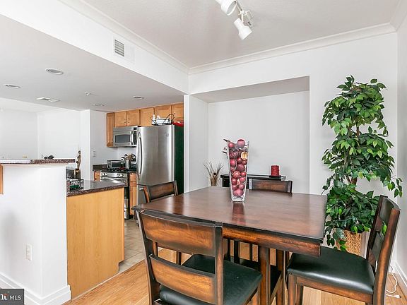 3rd image of 414 Water St Unit 1309