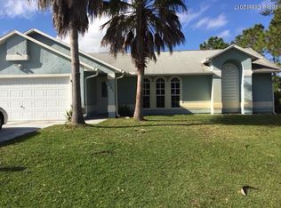 1061 Starfire St SE, Palm Bay, FL 32909