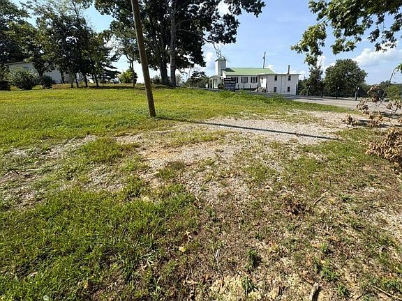 4th image of 204 Cook Rd