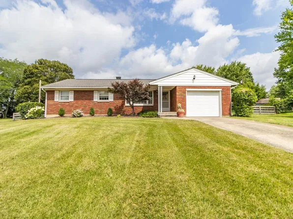 330 Sunset Ct, Monroe, OH 45050